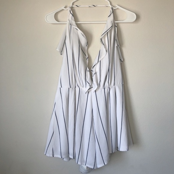 NWT LF White Romper with Gray Stripes - Picture 1 of 6